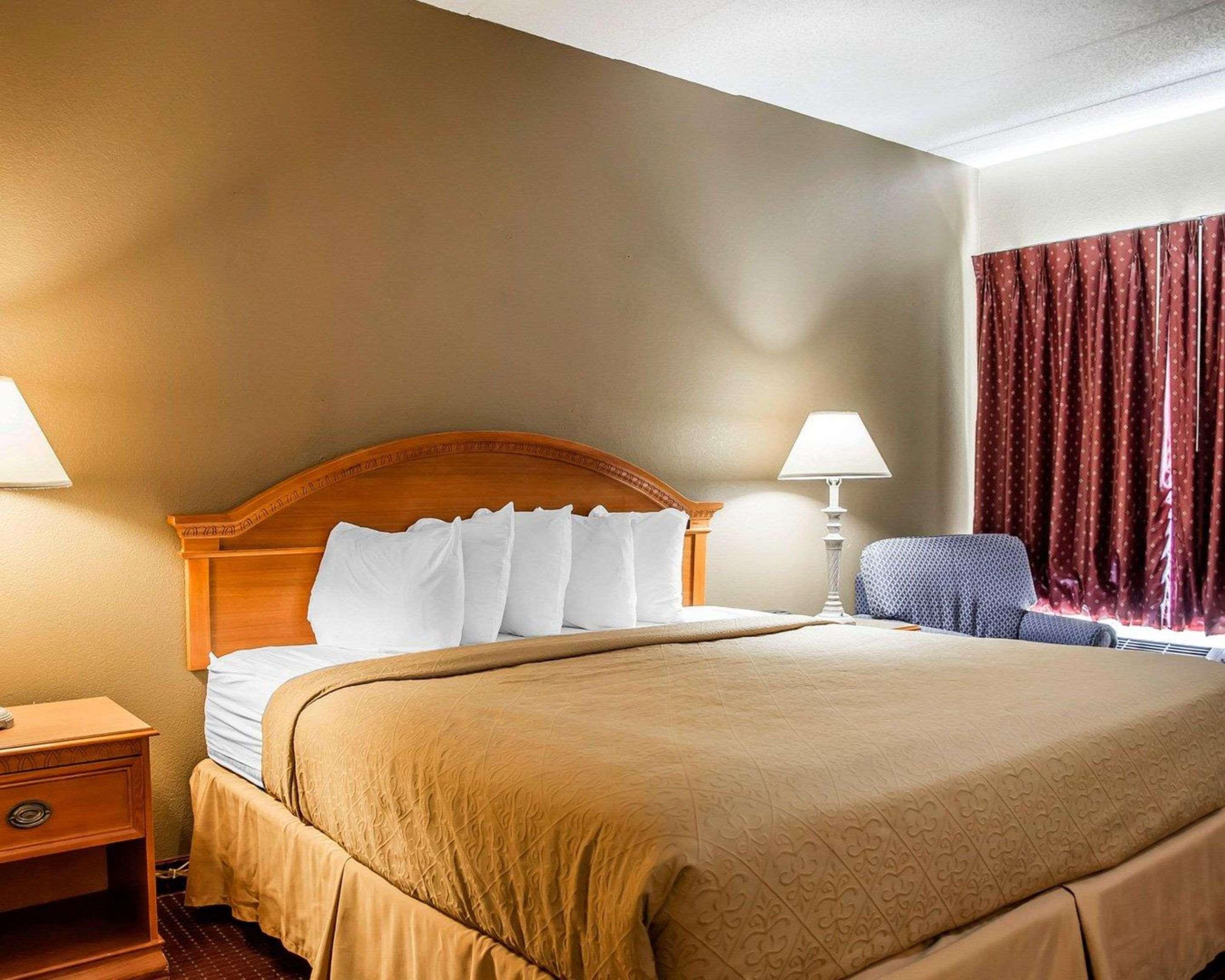 Quality & Cvg Airport Hotel 3*