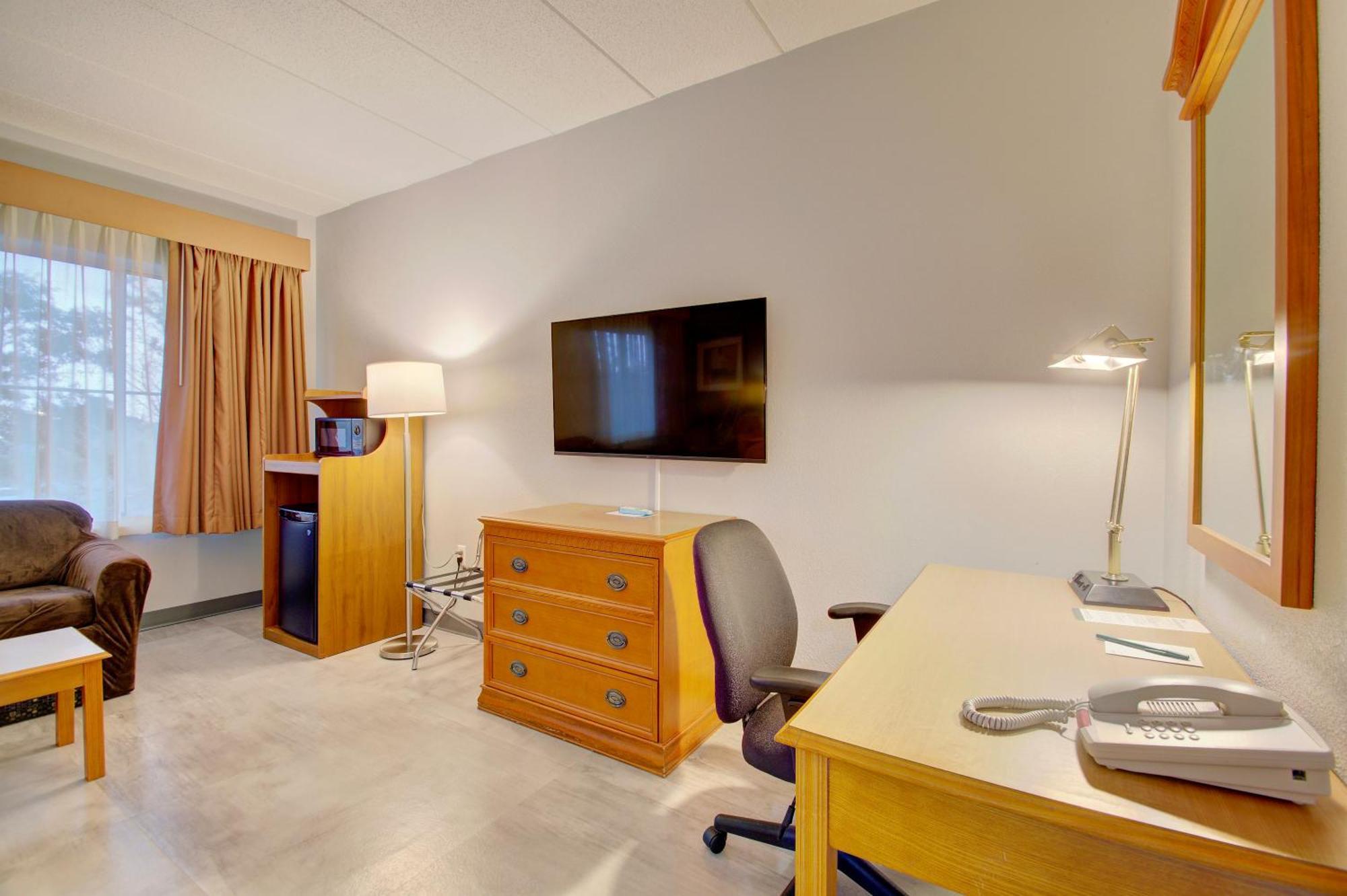 Hotel Quality & Cvg Airport 3*